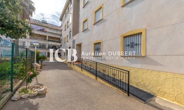 Resale - Apartment / flat -
Orihuela Costa - Playa Flamenca