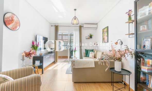 Resale - Apartment / flat -
Orihuela Costa - Playa Flamenca