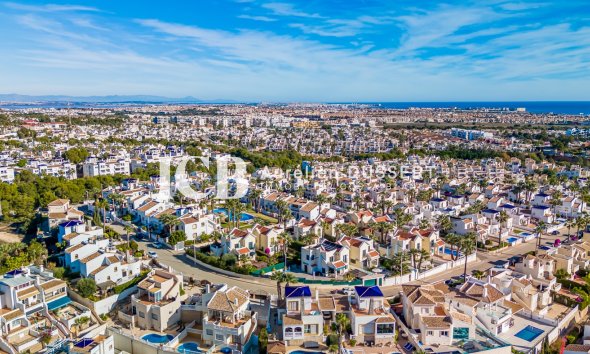 Revente - Maison individuelle -
Orihuela Costa - Los Dolses