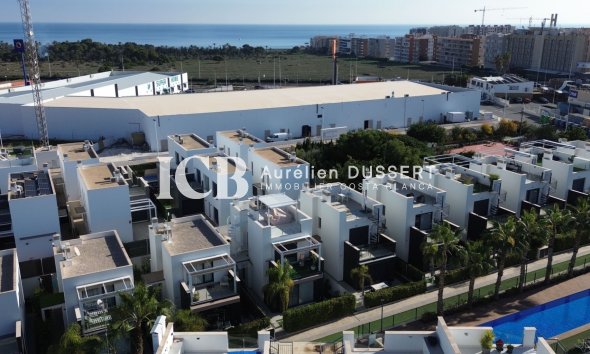 Reventa - Apartamento / piso -
Los Altos - Torrevieja