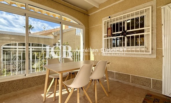 Revente - Maison individuelle -
Orihuela Costa - Los Dolses