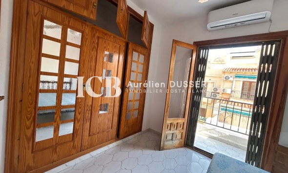 Revente - Maison mitoyenne -
Torrevieja - El chaparral