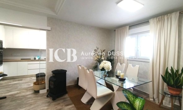 Revente - Maison individuelle -
San Miguel de Salinas - El Galan