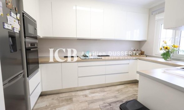 Revente - Maison individuelle -
San Miguel de Salinas - El Galan