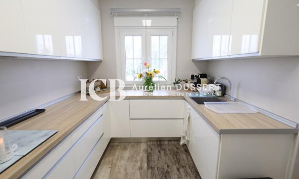 Revente - Maison individuelle -
San Miguel de Salinas - El Galan