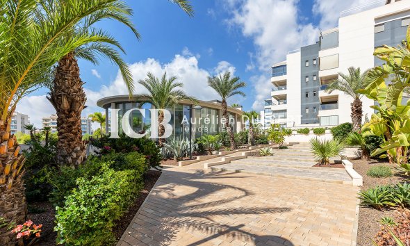 Revente - Appartement -
Orihuela Costa - Villamartín