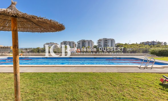 Revente - Appartement -
Orihuela Costa - Villamartín