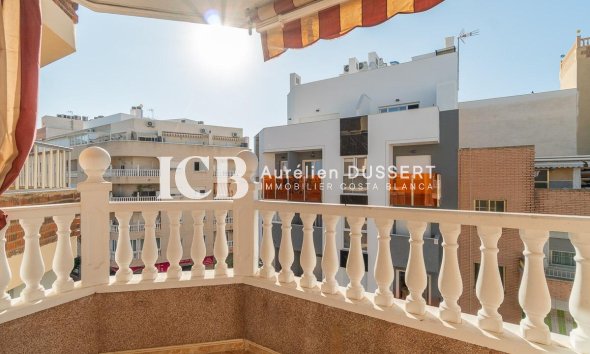 Revente - Appartement -
Torrevieja - Centro