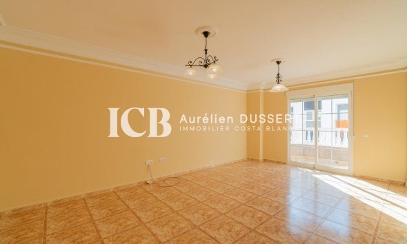 Revente - Appartement -
Torrevieja - Centro