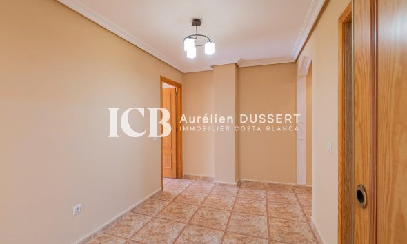 Revente - Appartement -
Torrevieja - Centro