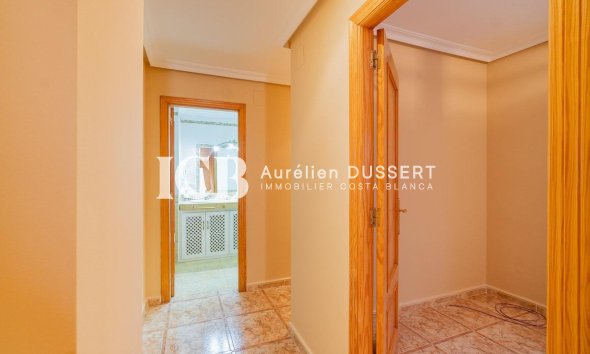 Revente - Appartement -
Torrevieja - Centro