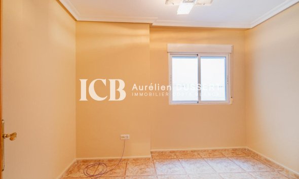 Revente - Appartement -
Torrevieja - Centro