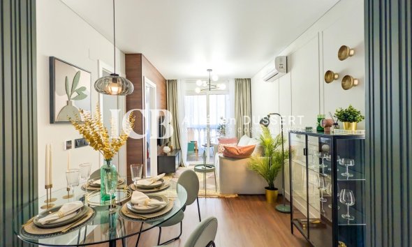 Revente - Appartement -
Torrevieja - Centro