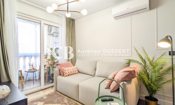 Revente - Appartement -
Torrevieja - Centro