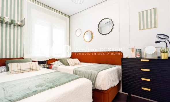 Revente - Appartement -
Torrevieja - Centro