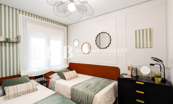 Revente - Appartement -
Torrevieja - Centro