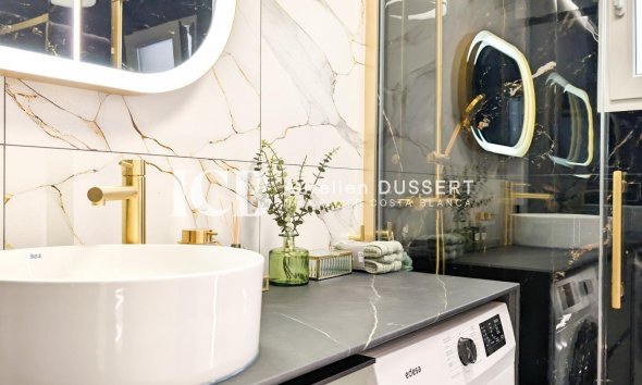 Revente - Appartement -
Torrevieja - Centro