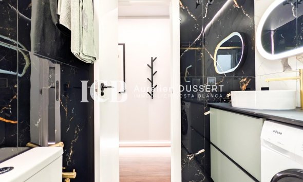 Revente - Appartement -
Torrevieja - Centro