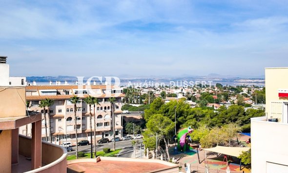 Revente - Appartement -
Torrevieja - Centro