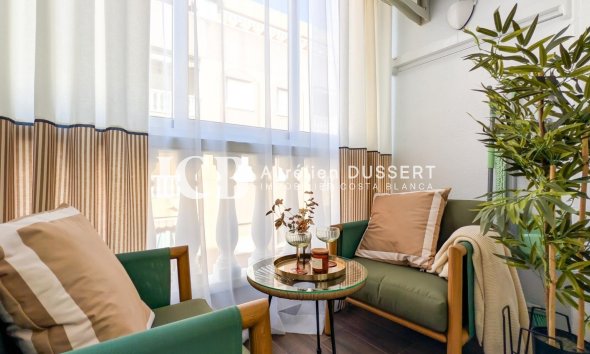 Revente - Appartement -
Torrevieja - Centro