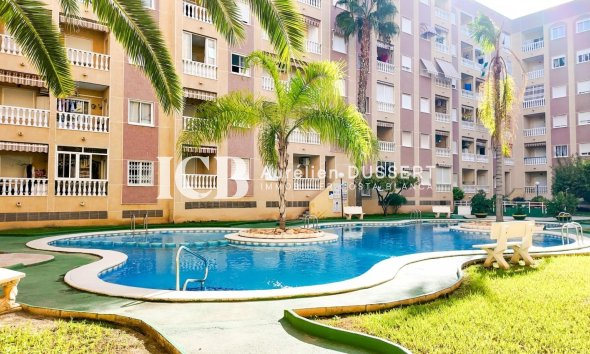 Revente - Appartement -
Torrevieja - Centro