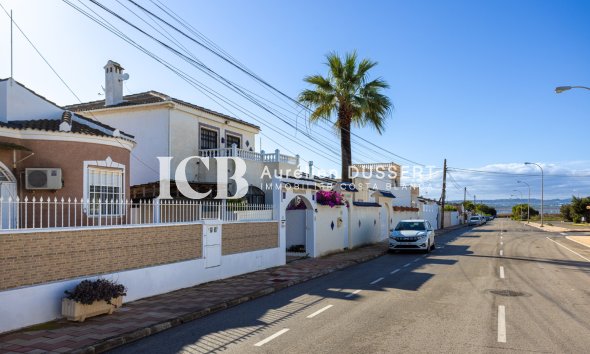 Revente - Maison individuelle -
Torrevieja - Urbanización San Luis