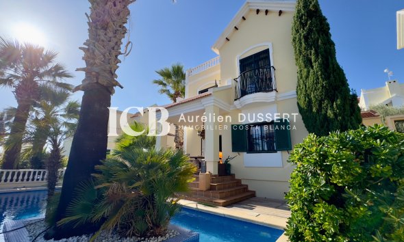 Revente - Maison individuelle -
Orihuela Costa - Los Dolses