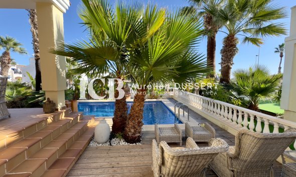 Revente - Maison individuelle -
Orihuela Costa - Los Dolses