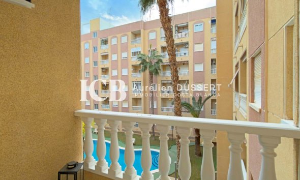 Revente - Appartement -
Torrevieja - Centro