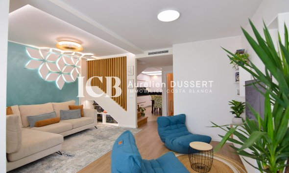 Revente - Maison mitoyenne -
Orihuela Costa - La Florida