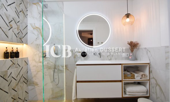 Revente - Maison mitoyenne -
Orihuela Costa - La Florida