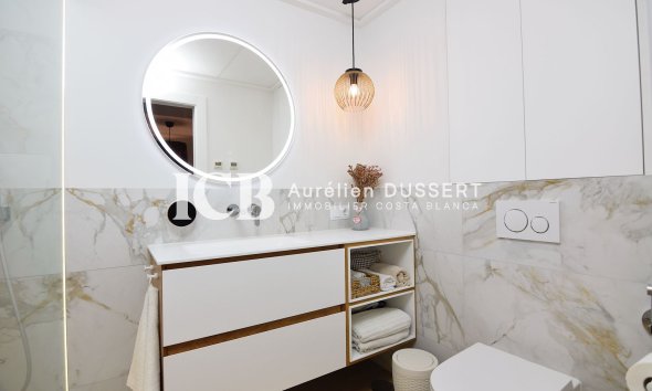 Revente - Maison mitoyenne -
Orihuela Costa - La Florida