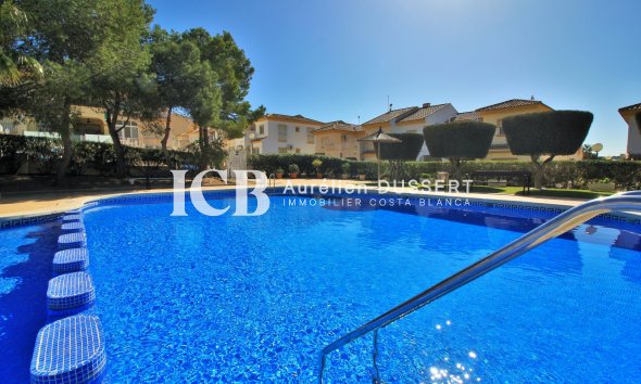 Revente - Maison mitoyenne -
Orihuela Costa - La Florida