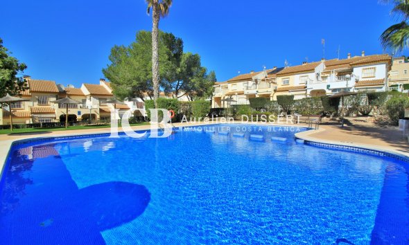 Revente - Maison mitoyenne -
Orihuela Costa - La Florida