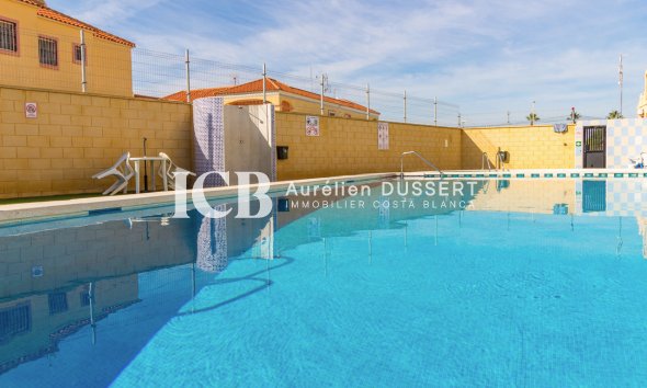 Revente - Appartement -
Torrevieja - El chaparral