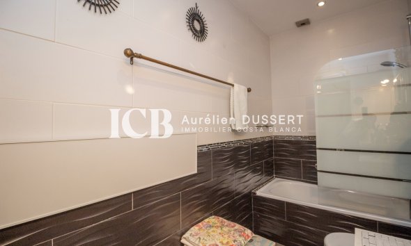 Revente - Maison mitoyenne -
Orihuela Costa - Villamartín