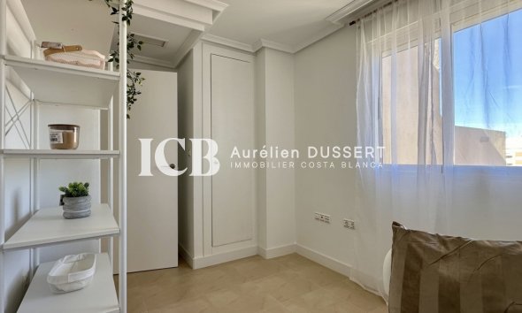 Revente - Appartement -
Torrevieja - Centro