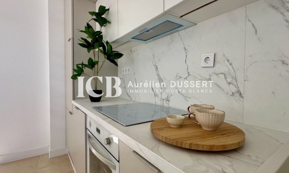 Revente - Appartement -
Torrevieja - Centro