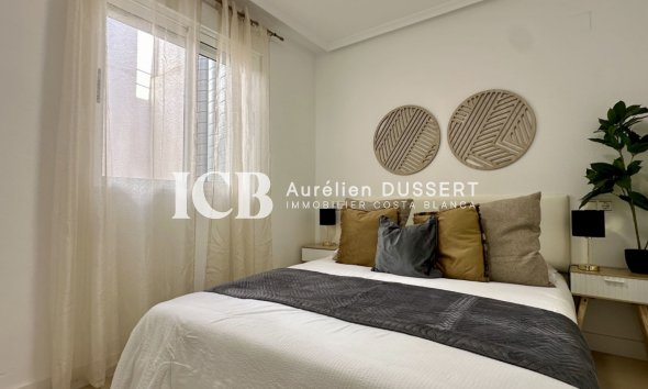 Revente - Appartement -
Torrevieja - Centro