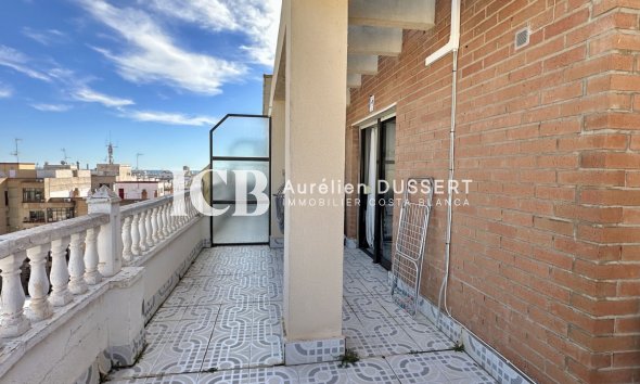 Revente - Appartement -
Torrevieja - Centro