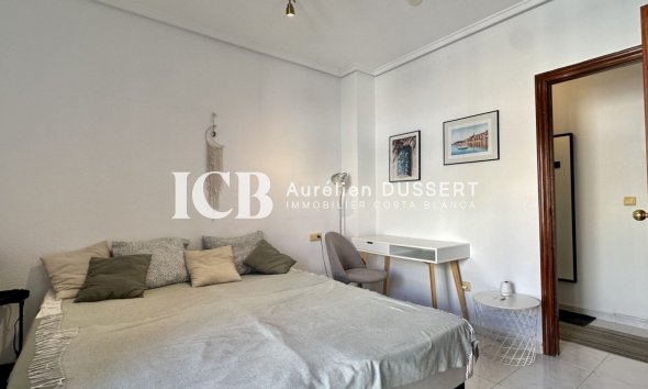 Revente - Appartement -
Torrevieja - Centro