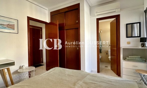 Revente - Appartement -
Torrevieja - Centro