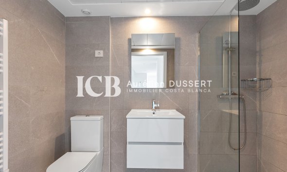 Resale - Apartment / flat -
Torrevieja - Punta prima