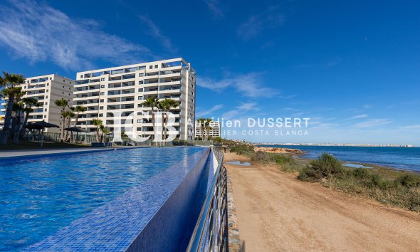 Resale - Apartment / flat -
Torrevieja - Punta prima