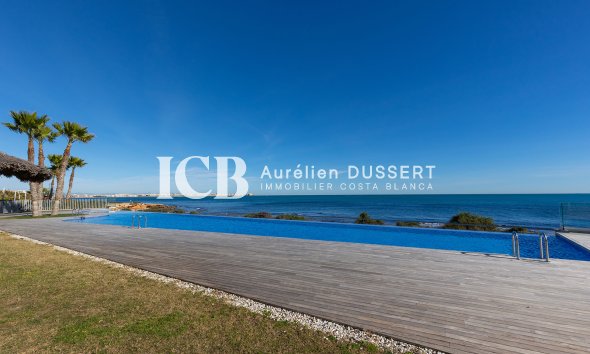 Resale - Apartment / flat -
Torrevieja - Punta prima