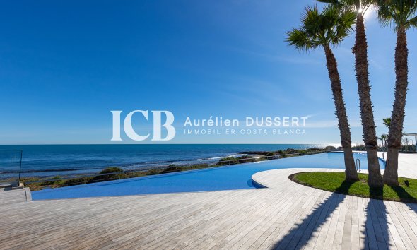 Resale - Apartment / flat -
Torrevieja - Punta prima