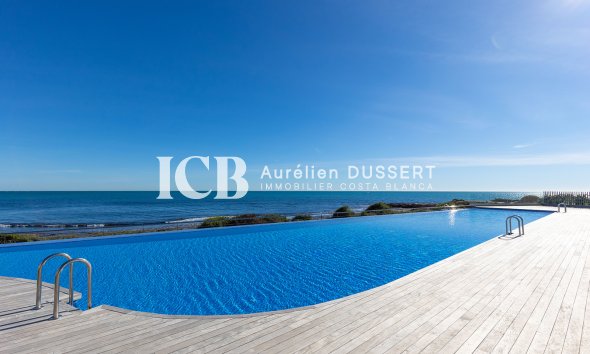 Resale - Apartment / flat -
Torrevieja - Punta prima