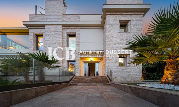 Revente - Villa -
Orihuela Costa - La Zenia