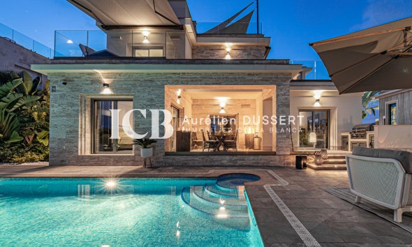 Revente - Villa -
Orihuela Costa - La Zenia