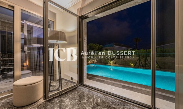 Revente - Villa -
Orihuela Costa - La Zenia